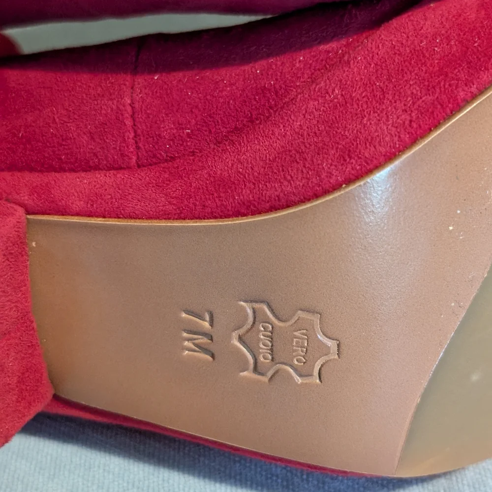 Gentle Souls Women's Red Suede Heels - Picture 5 of 8